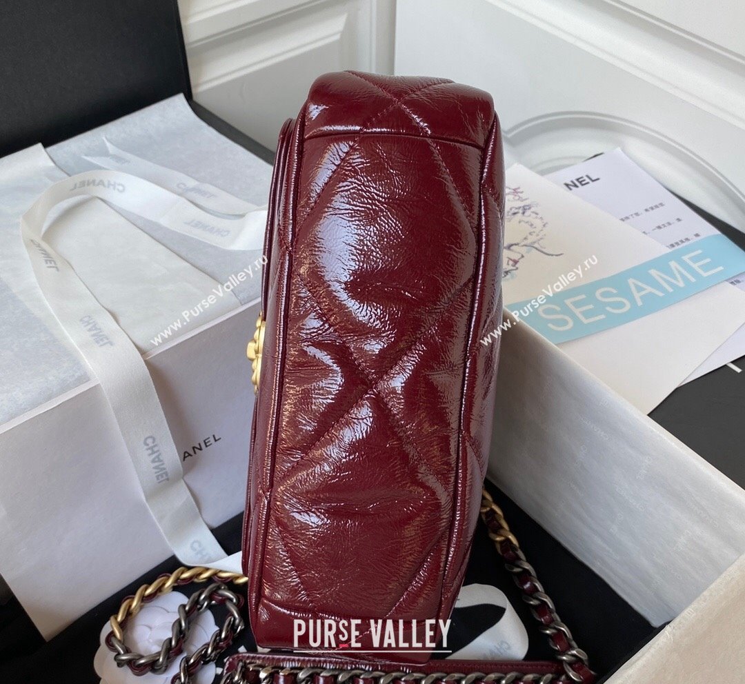 Chanel 19 Shiny Crinkle Calfskin Small Flap Bag AS1160 Burgundy 2023 (yezi-231020004)