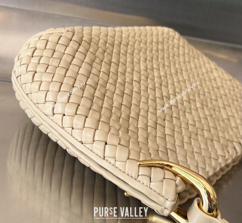 Bottega Veneta Small Clicker Shoulder Bag in Padded Intreccio Leather Porridge Beige 2023 730968 (WT-231023107)