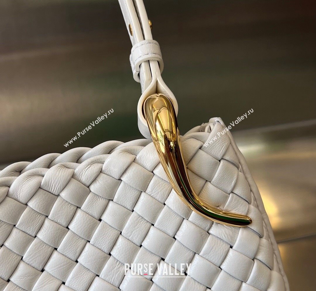 Bottega Veneta Small Clicker Shoulder Bag in Padded Intreccio Leather White 2023 730968 (WT-231023108)