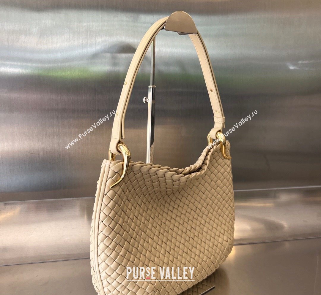 Bottega Veneta Medium Clicker Shoulder Bag in Padded Intreccio Leather Porridge Beige 2023 730969 (WT-231023110)