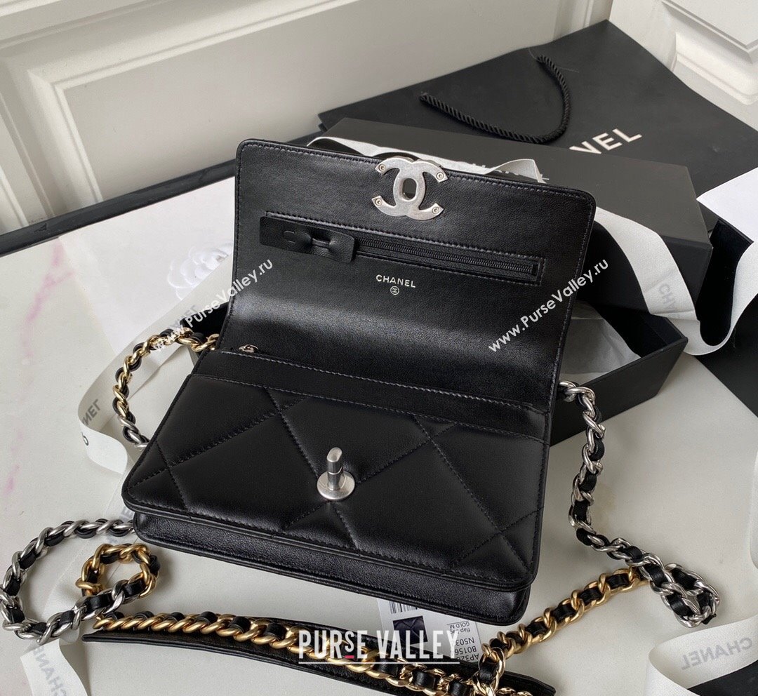 Chanel 19 Shiny Lambskin Wallet on Chain WOC AP3267 Black Silver 2023 (yezi-231020005)