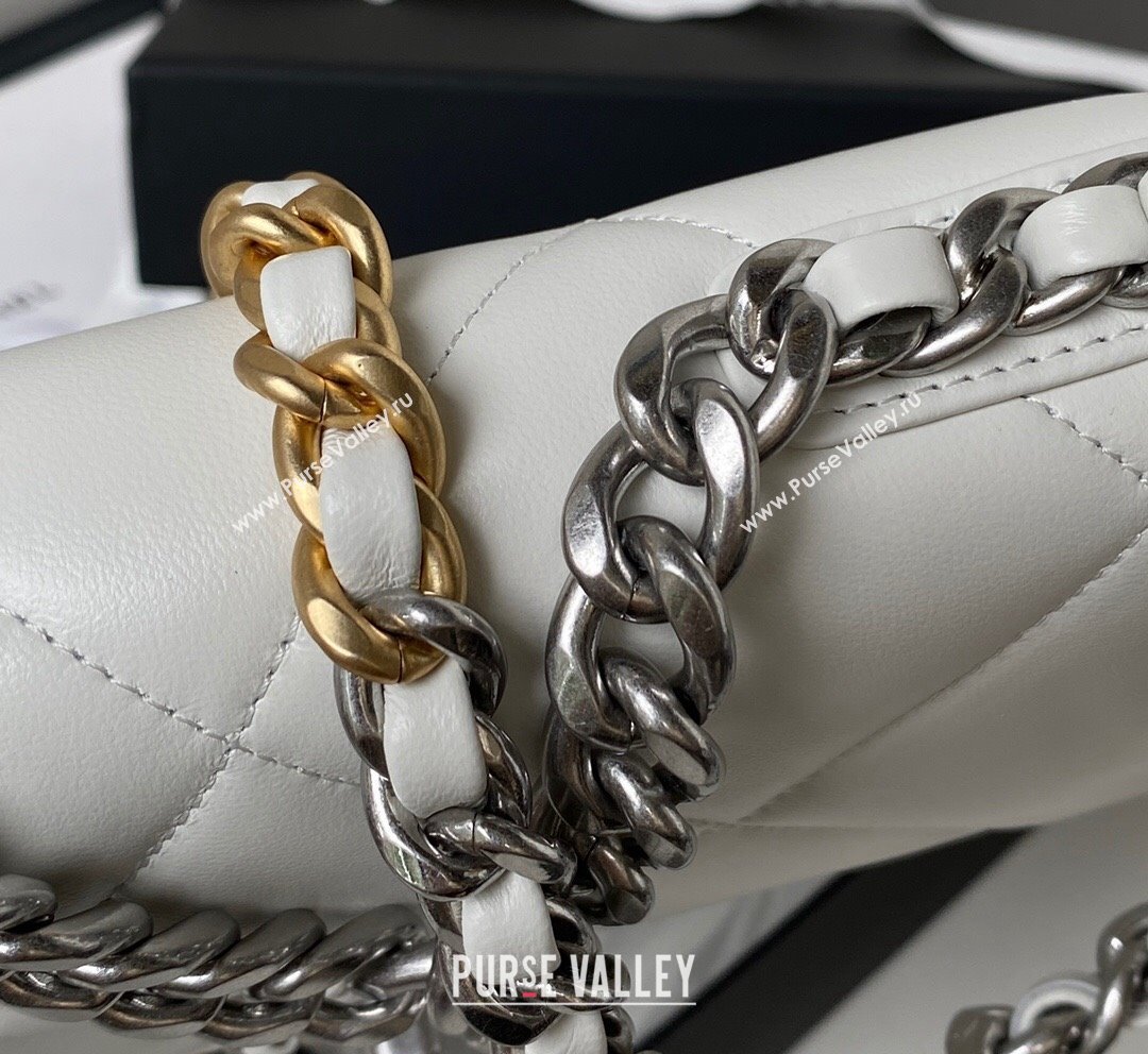 Chanel 19 Shiny Lambskin Wallet on Chain WOC AP3267 White Silver 2023 (yezi-231020006)