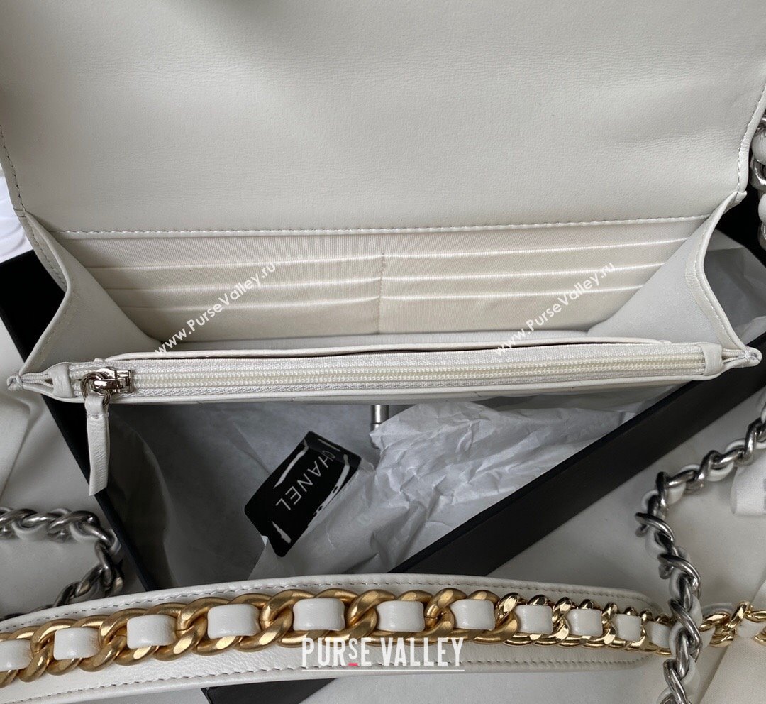 Chanel 19 Shiny Lambskin Wallet on Chain WOC AP3267 White Silver 2023 (yezi-231020006)