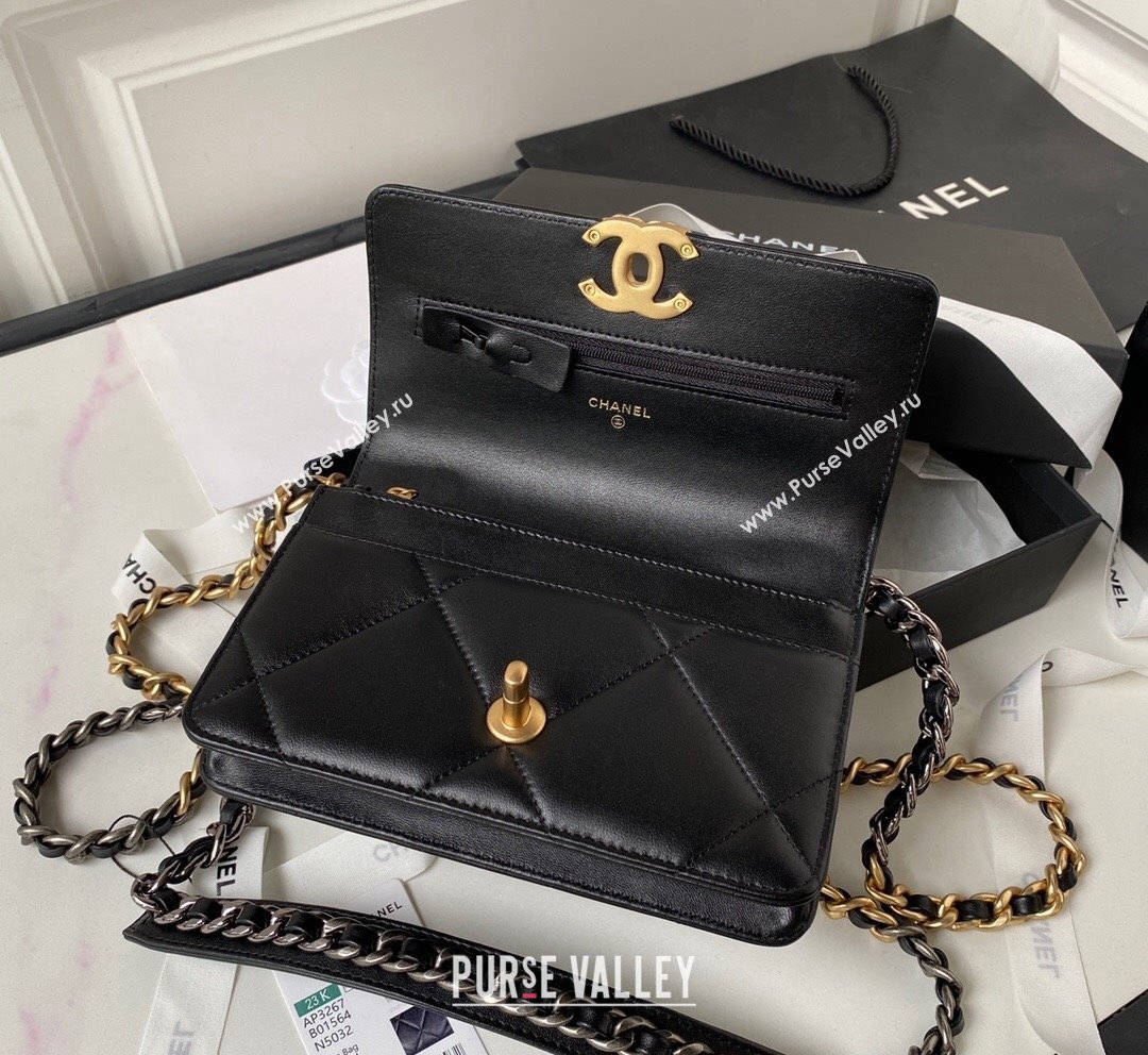 Chanel 19 Shiny Lambskin Wallet on Chain WOC AP3267 Black Gold 2023 (yezi-231020007)