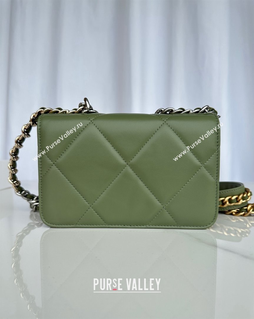 Chanel 19 Shiny Lambskin Wallet on Chain WOC AP3267 Green 2023 (yezi-231020010)