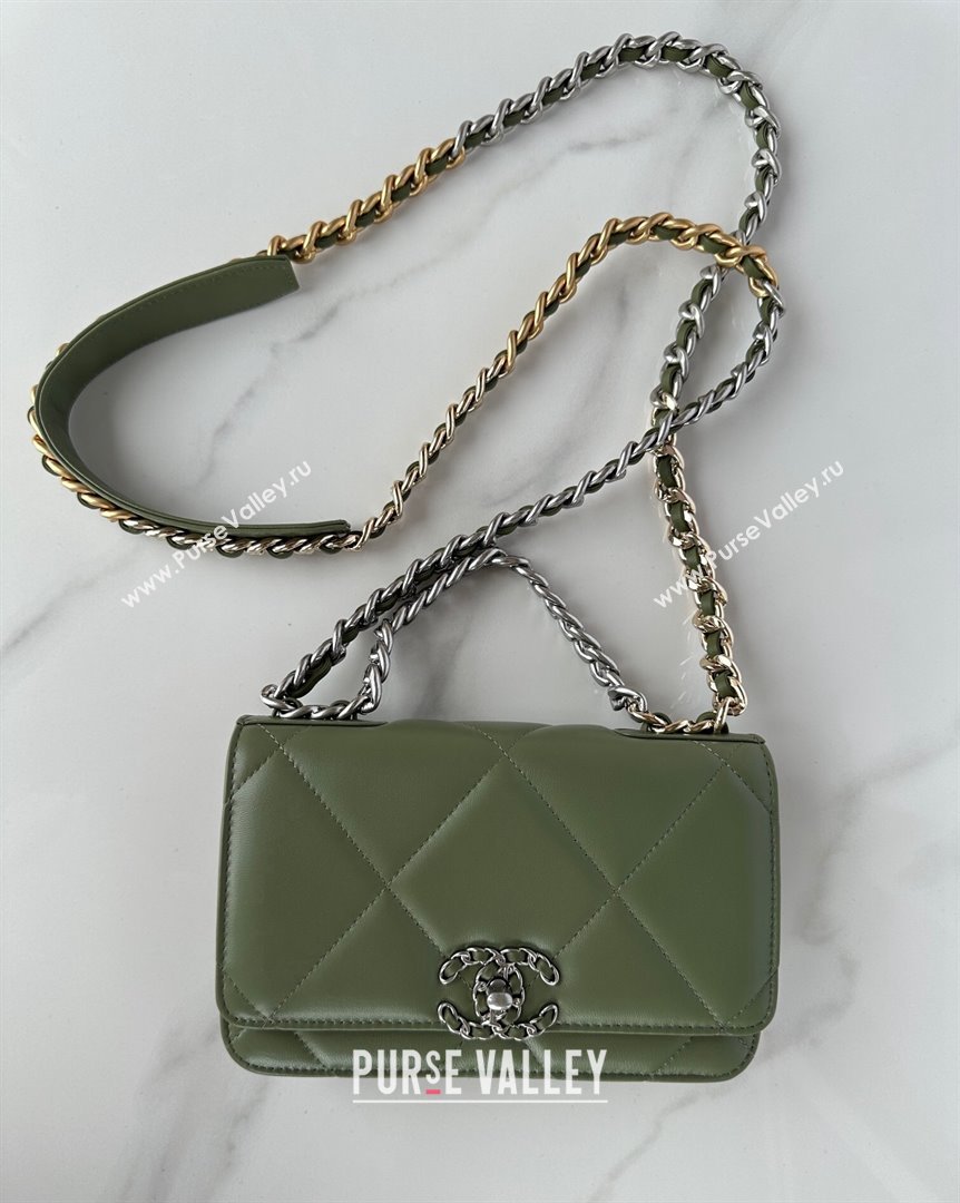 Chanel 19 Shiny Lambskin Wallet on Chain WOC AP3267 Green 2023 (yezi-231020010)