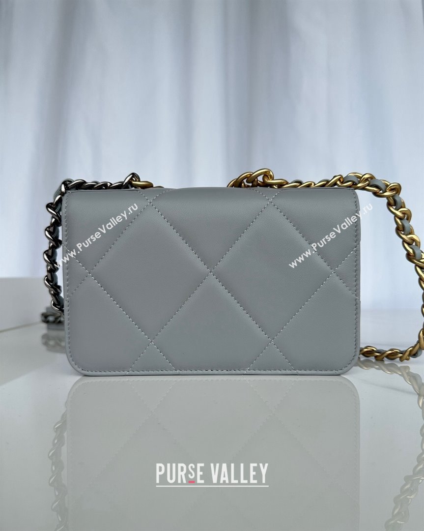 Chanel 19 Shiny Lambskin Wallet on Chain WOC AP3267 Grey 2023 (yezi-231020011)