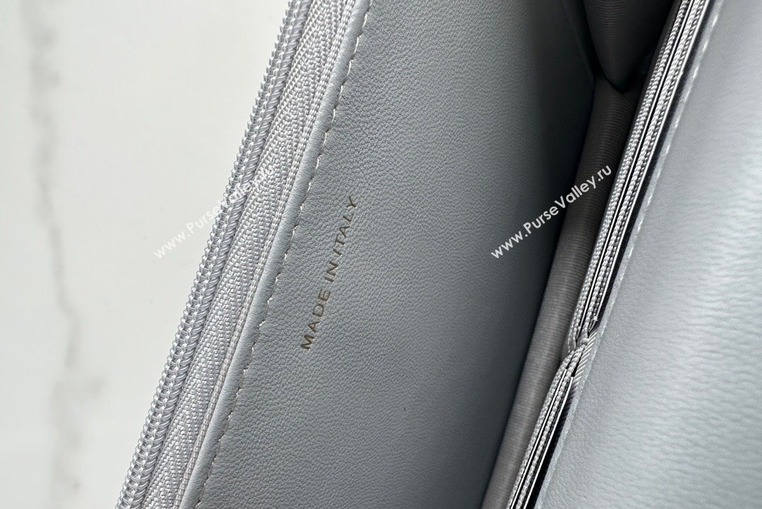 Chanel 19 Shiny Lambskin Wallet on Chain WOC AP3267 Grey 2023 (yezi-231020011)