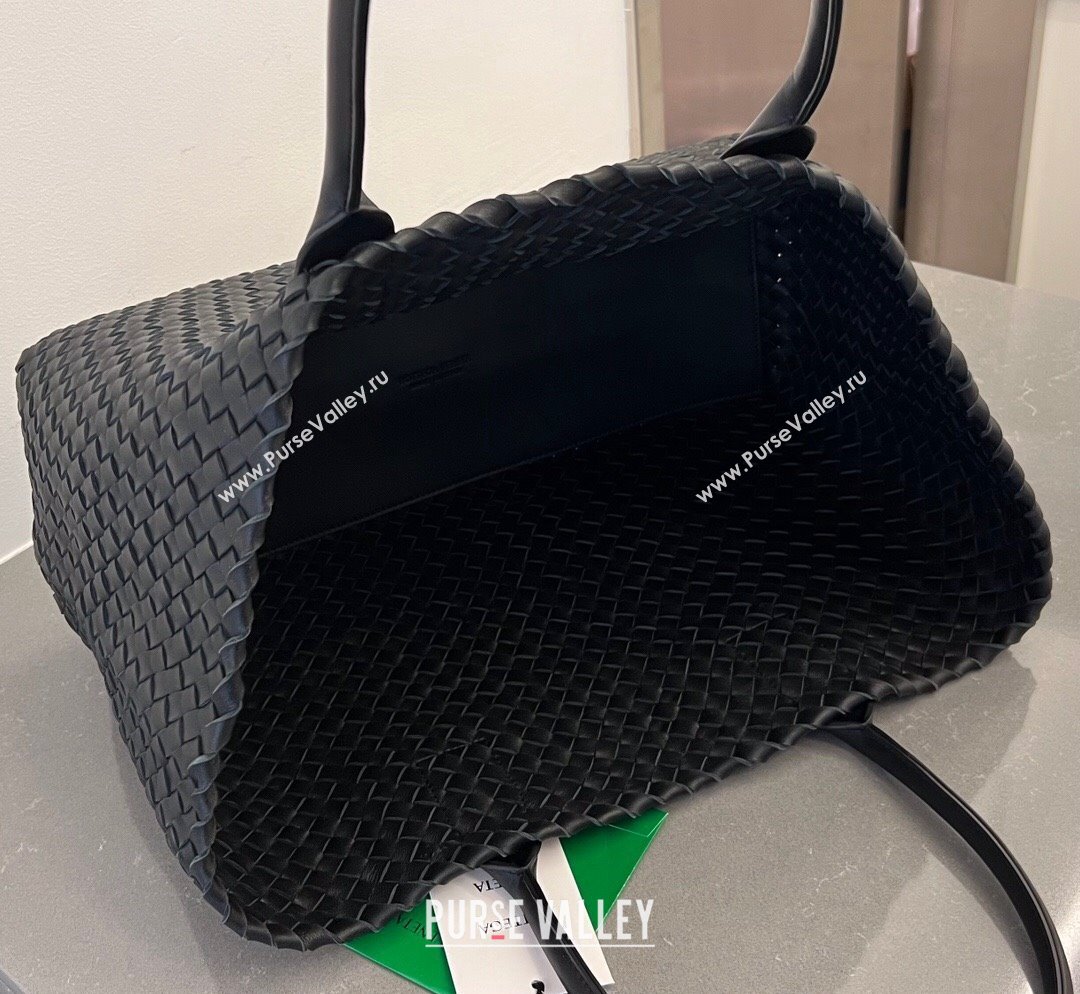 Bottega Veneta Large Cabat Tote Bag in Intreccio Leather Black 2023 608811 (WT-231023079)