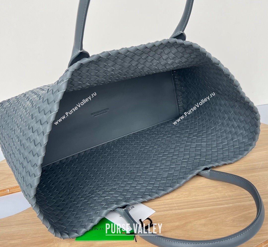 Bottega Veneta Large Cabat Tote Bag in Intreccio Leather Grey 2023 608811 (WT-231023080)