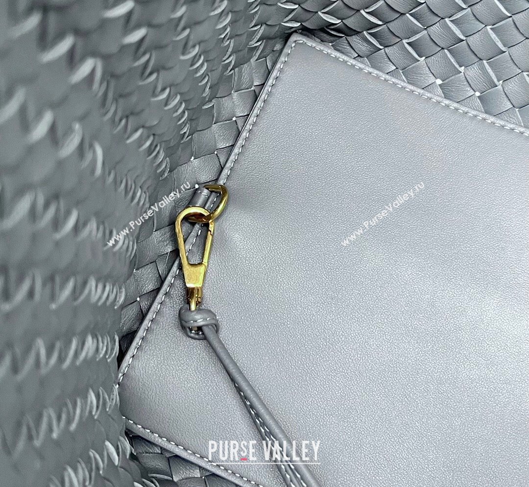 Bottega Veneta Large Cabat Tote Bag in Intreccio Leather Grey 2023 608811 (WT-231023080)