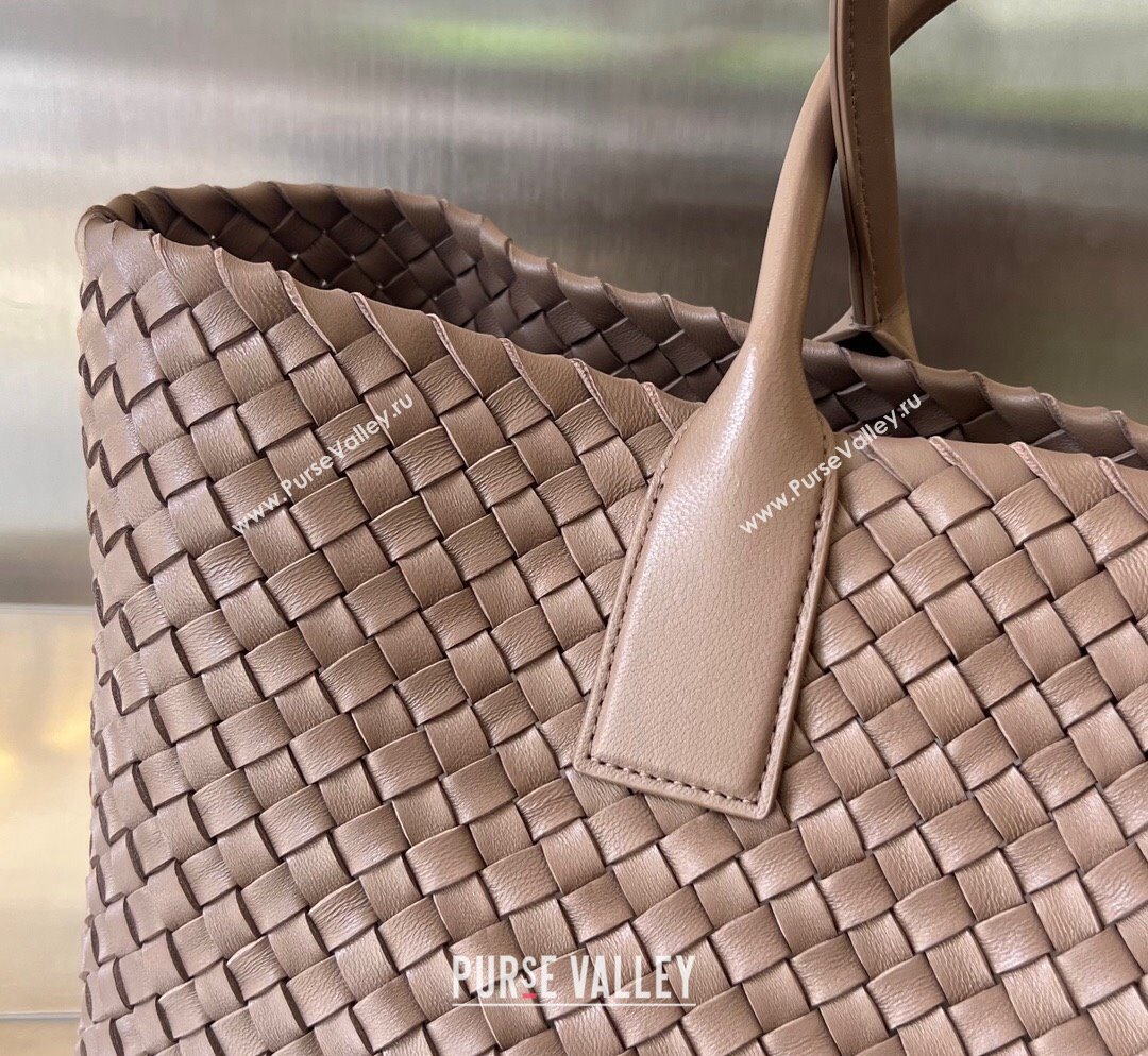 Bottega Veneta Large Cabat Tote Bag in Intreccio Leather Khaki 2023 608811 (WT-231023089)