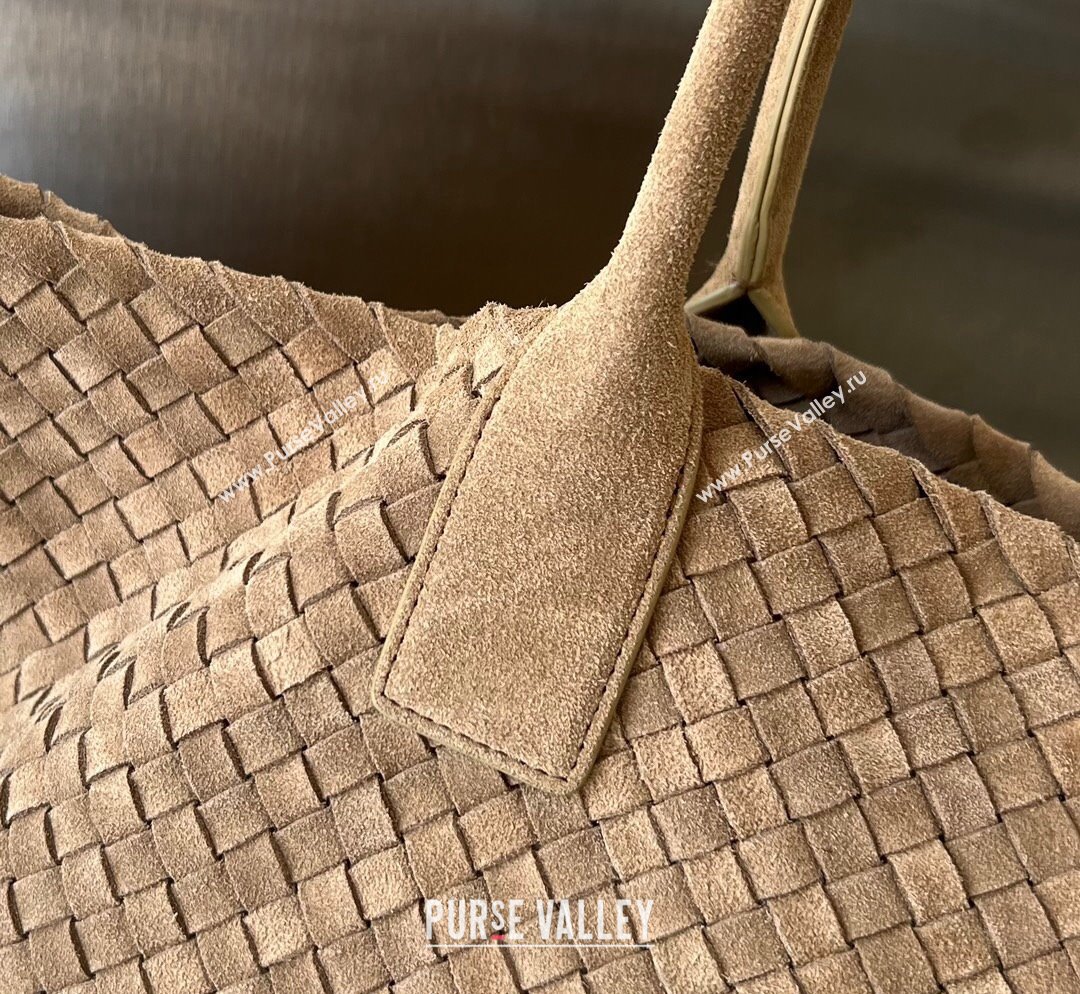 Bottega Veneta Large Cabat Tote Bag in Intreccio Suede Camel Brown 2023 608811 (WT-231023091)