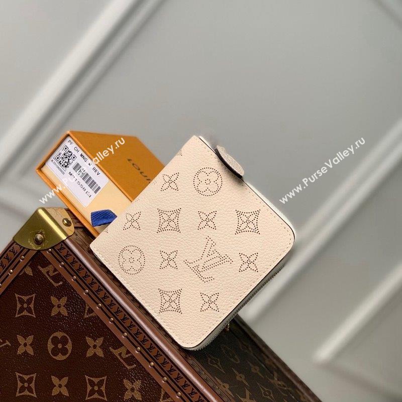 Louis Vuitton Zippy Compact Wallet in Mahina Perforated Leather M81558 Cream White 2023 (KI-231031028)