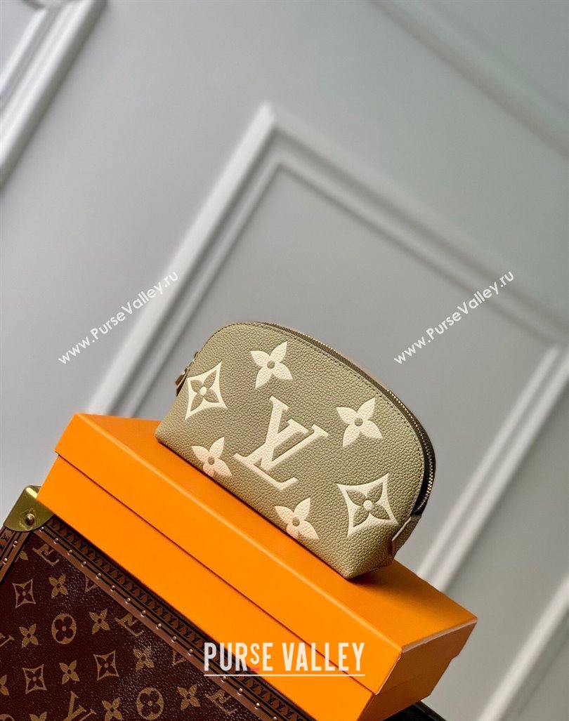 Louis Vuitton Pochette Cosmetique PM Pouch M82493 Kaki Green/White 2023 (KI-231031034)