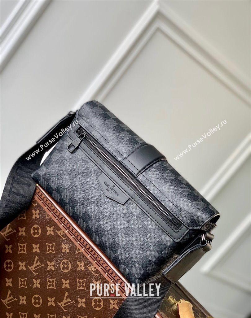 Louis Vuitton Mens S-Cape Messenger bag M46794 Black Damier Graphite Canvas 2023 (KI-231031054)