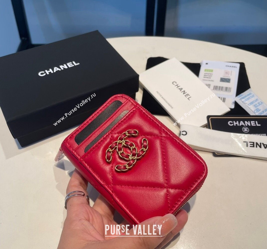 Chanel 19 Shiny Lambskin Card Holder Wallet Red 2023 AP2701 (yezi-231111013)