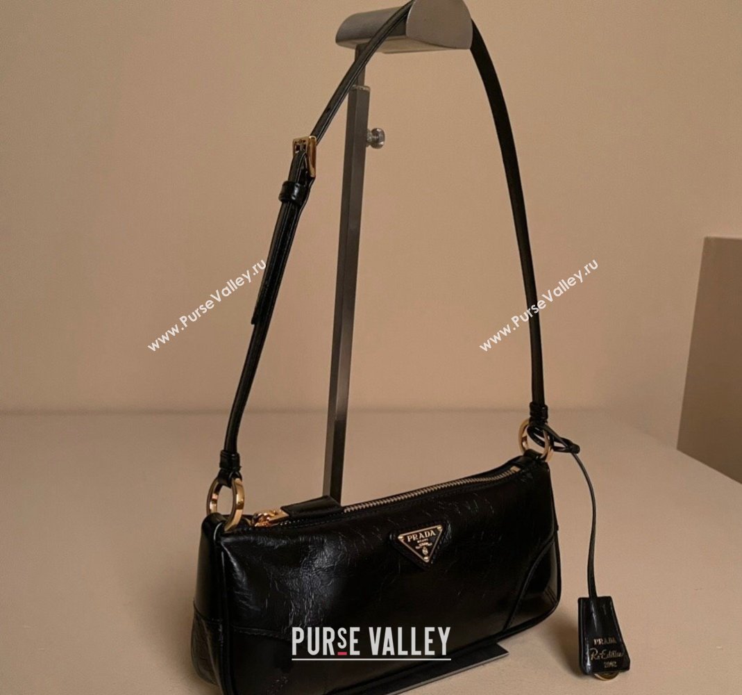 Prada Re-Edition 2002 small crinkled leather shoulder bag Black 2023 1BC201 (YZ-231115058)