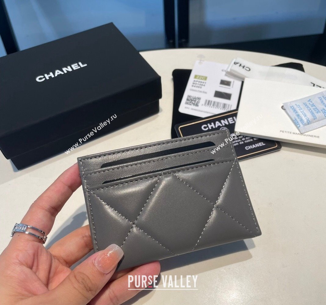 Chanel 19 Shiny Lambskin Card Holder Dark Grey 2023 AP0941 (yezi-231111021)