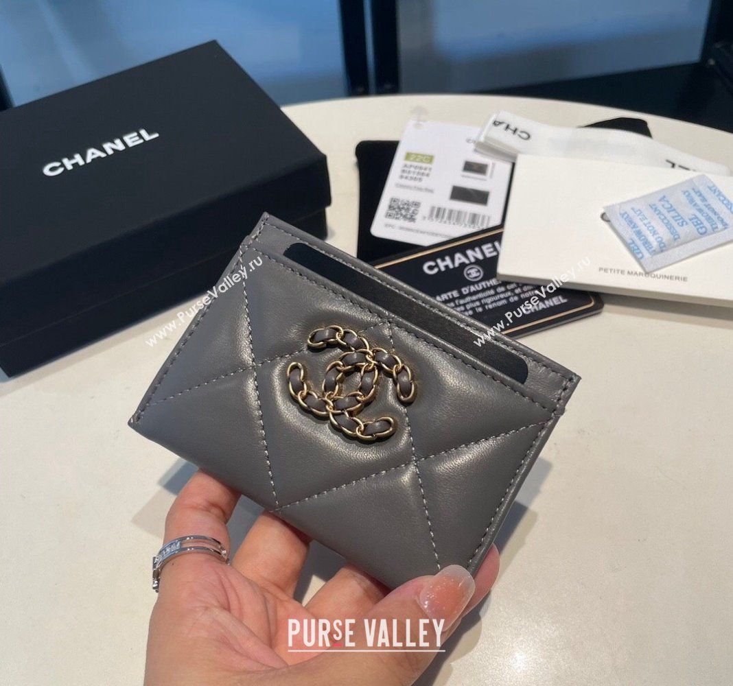 Chanel 19 Shiny Lambskin Card Holder Dark Grey 2023 AP0941 (yezi-231111021)