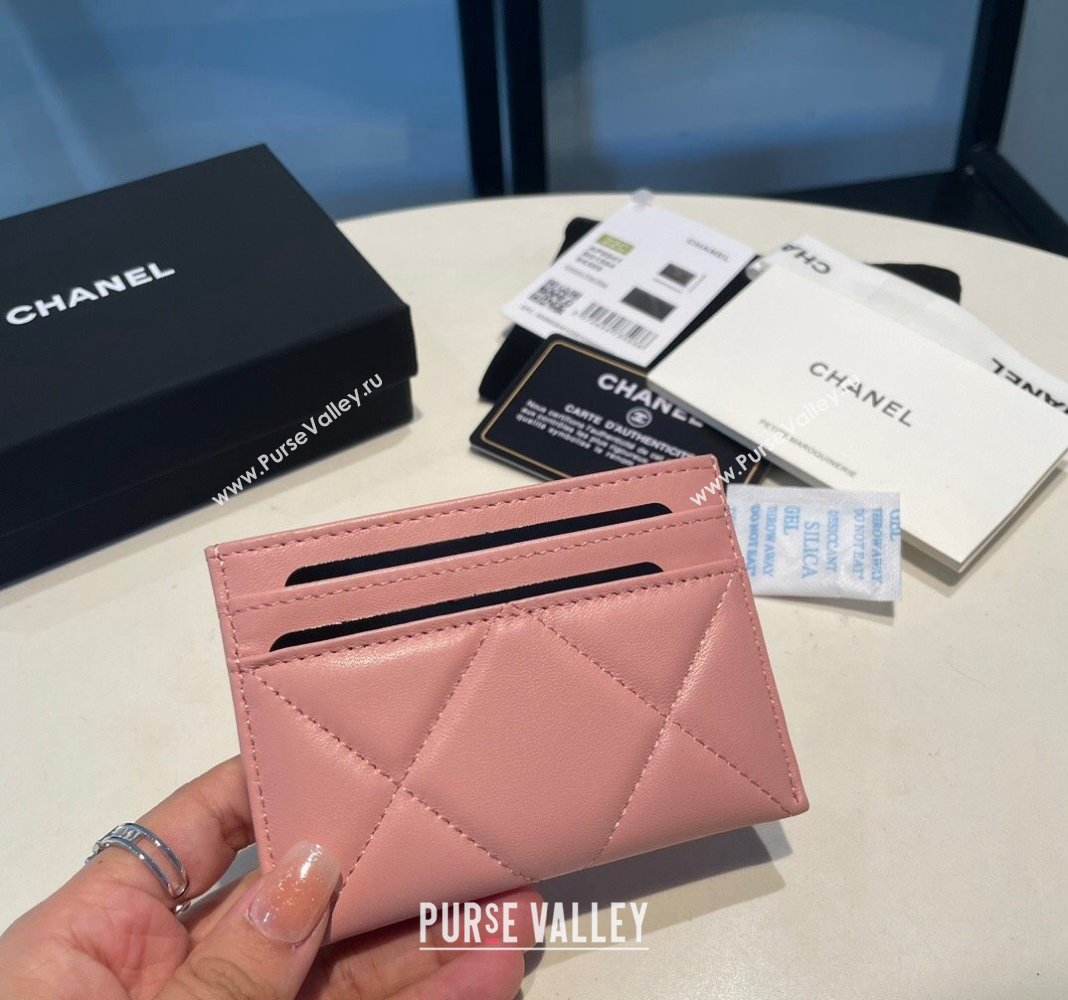 Chanel 19 Shiny Lambskin Card Holder Light Pink 2023 AP0941 (yezi-231111028)