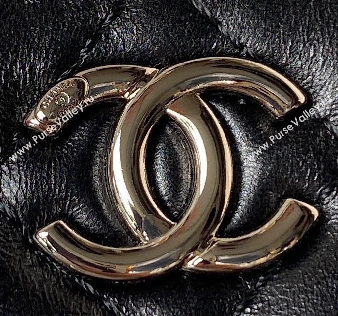 Chanel Shiny Crumpled Calfskin Clutch with Chain AP3593 Black 2023 (yezi-231111058)