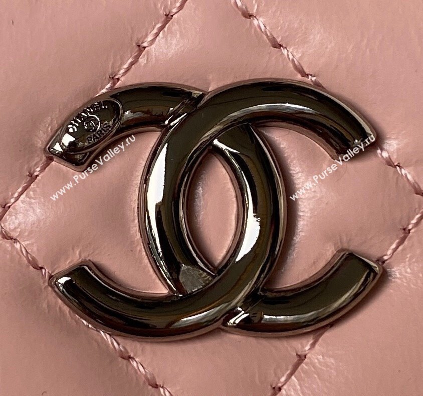 Chanel Shiny Crumpled Calfskin Clutch with Chain AP3593 Light Pink 2023 (yezi-231111059)