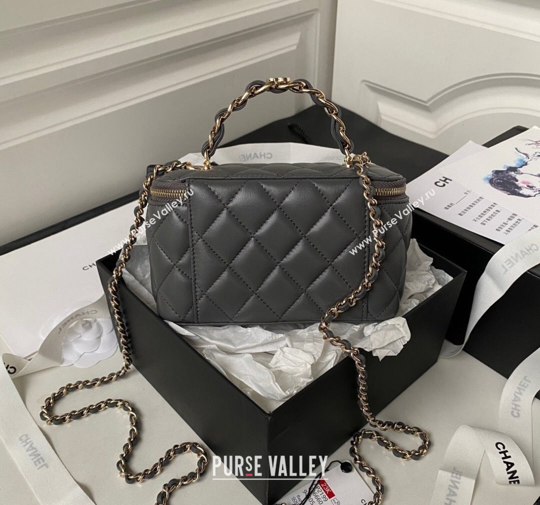 Chanel Lambskin Clutch with Chain and CC Top handle Grey 2023 AP2199 (sm-231111076)