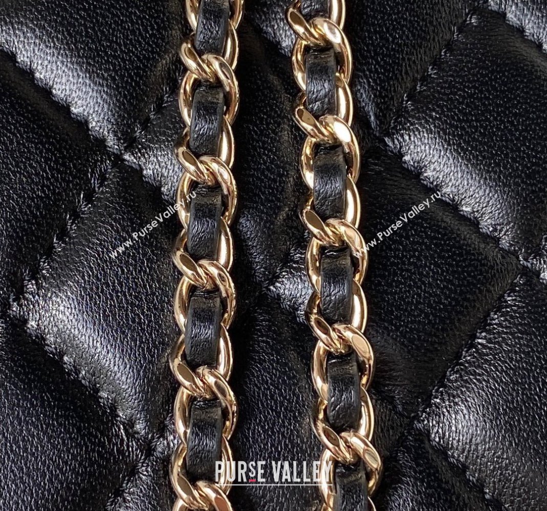 Chanel Lambskin Clutch with Chain and CC Top handle Black 2023 AP2199 (sm-231111078)