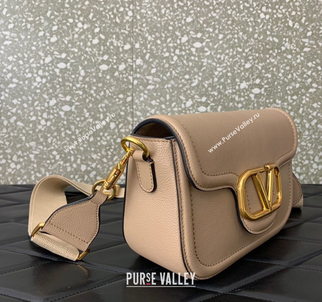 Valentino Alltime Shoulder bag in Grainy Calfskin Rose Beige 2023 VLTN0322 (LN-231129076)