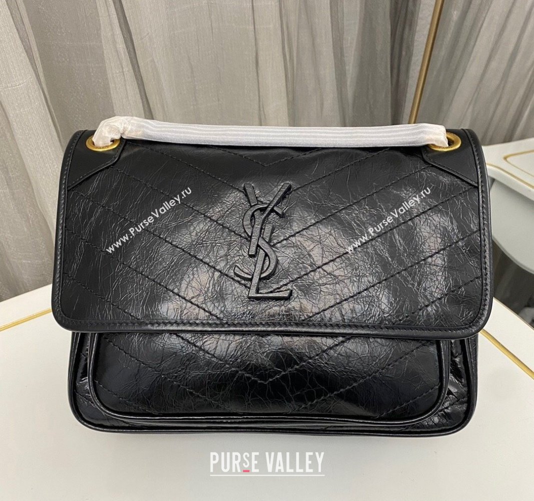 Saint Laurent Niki Medium Chain bag in Crinkled Lambskin 633158 Black/Gold 2023 (nana-231129039)