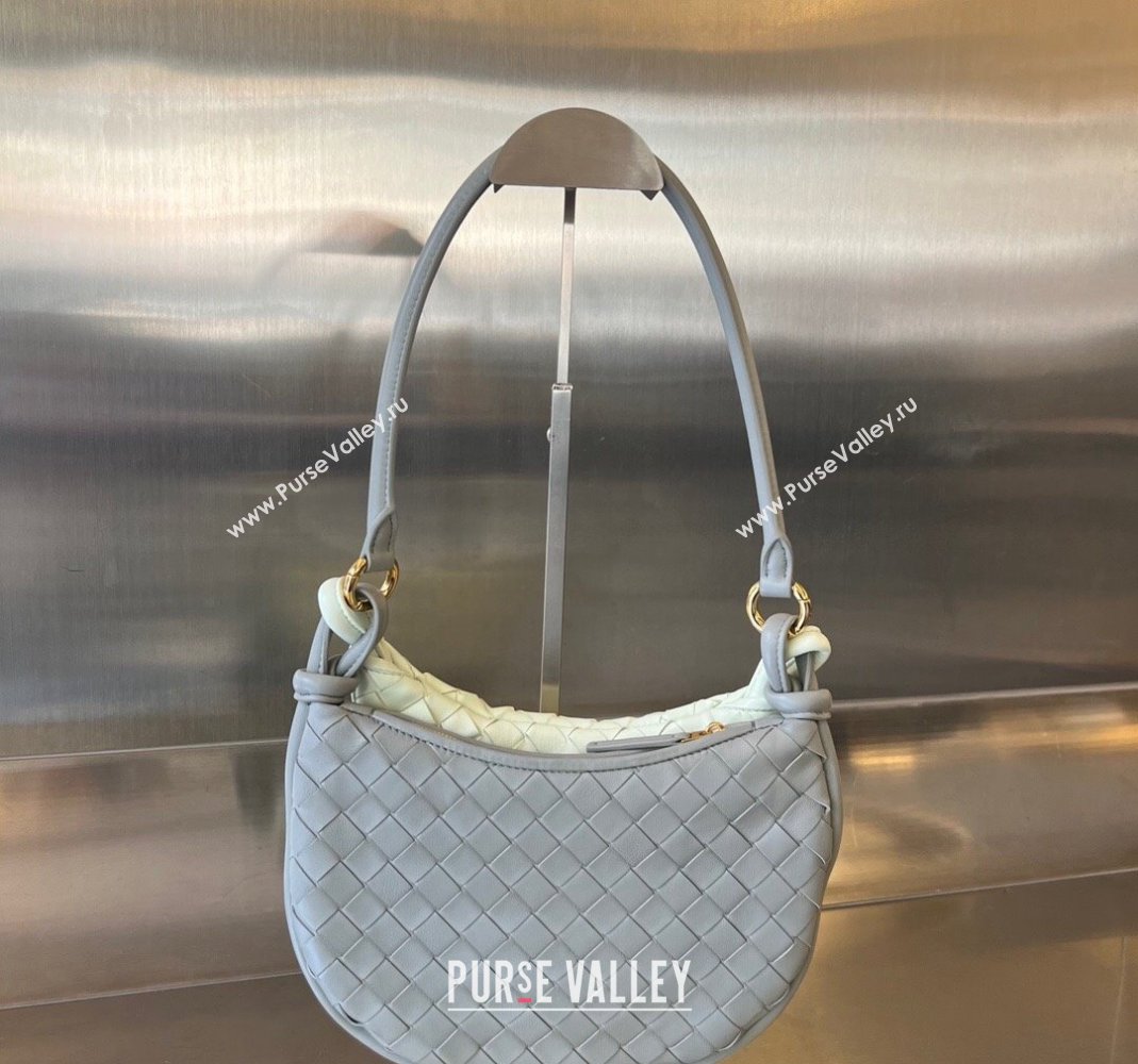 Bottega Veneta Small Gemelli Shoulder Bag in Intrecciato Leather Agate Grey/Glacier Blue 2023 776764 (WT-231130033)