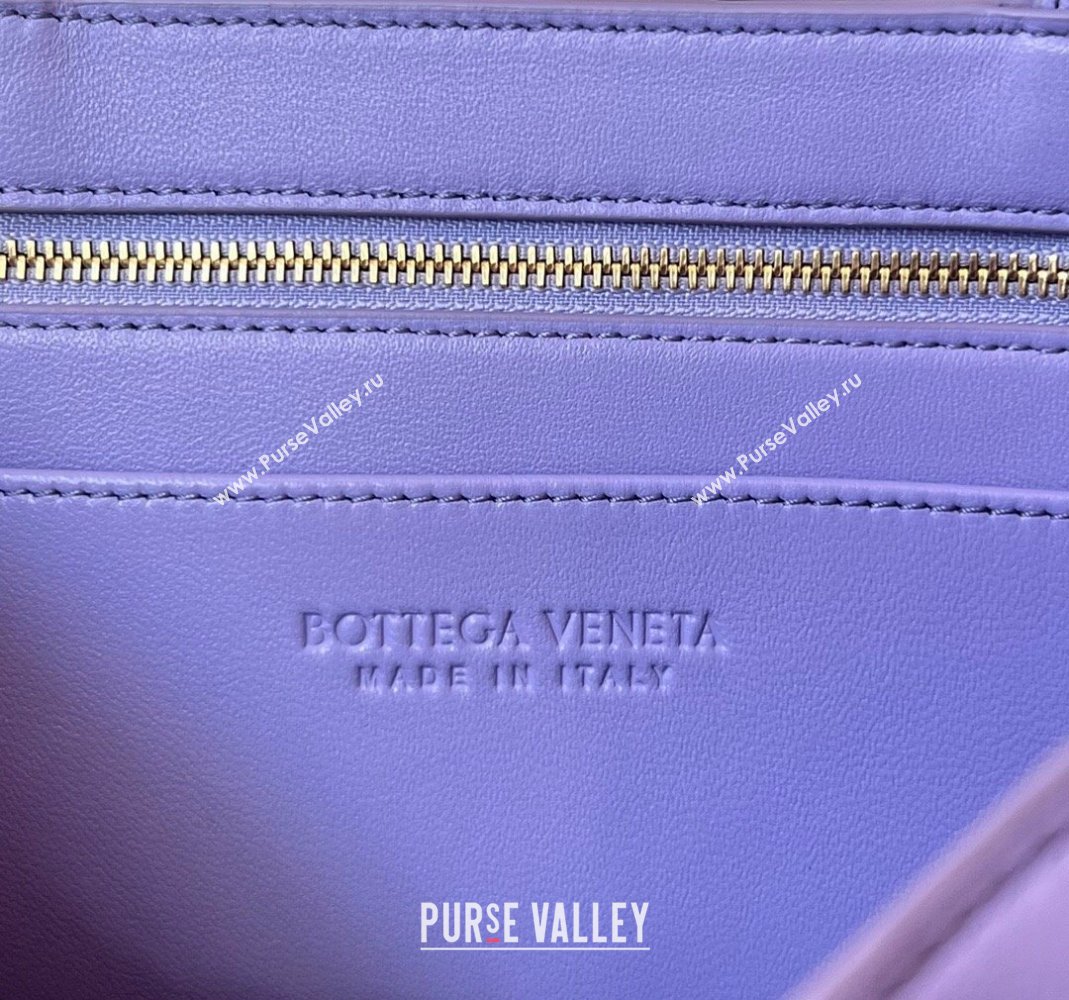 Bottega Veneta Small East/West Andiamo Top Handle Bag in Intrecciato Leather 754990 Amethyst Purple 2023 (WT-231130037)