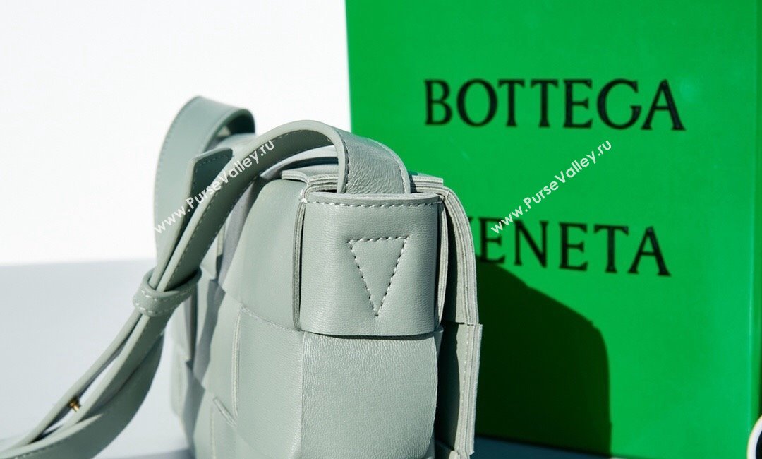 Bottega Veneta Cassette Crossbody Bag in Intrecciato Leather Grey 5 2023 578004 (MS-231130047)