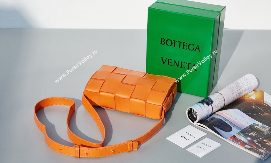 Bottega Veneta Cassette Crossbody Bag in Intrecciato Leather Orange 2023 578004 (MS-231130048)