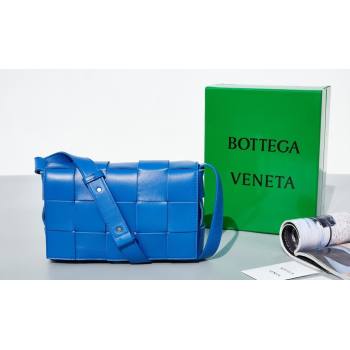 Bottega Veneta Cassette Crossbody Bag in Intrecciato Leather Blue 14 2023 578004 (MS-231130056)