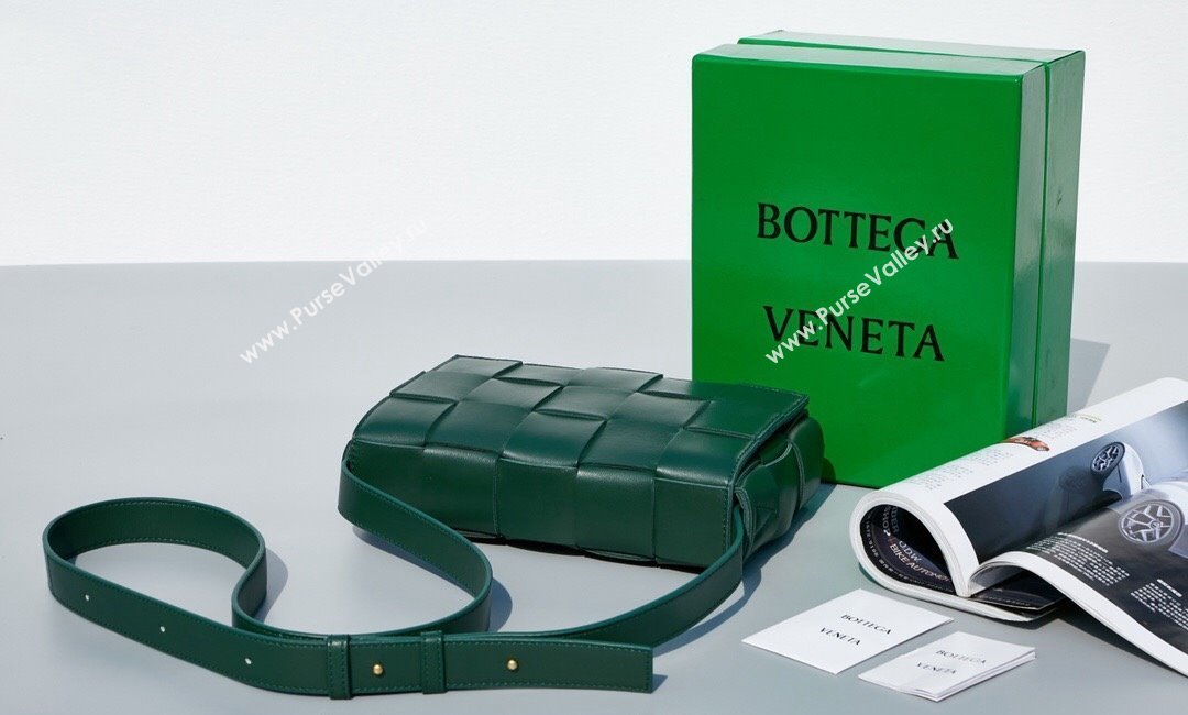 Bottega Veneta Cassette Crossbody Bag in Intrecciato Leather Raintree Green 2023 578004 (MS-231130065)