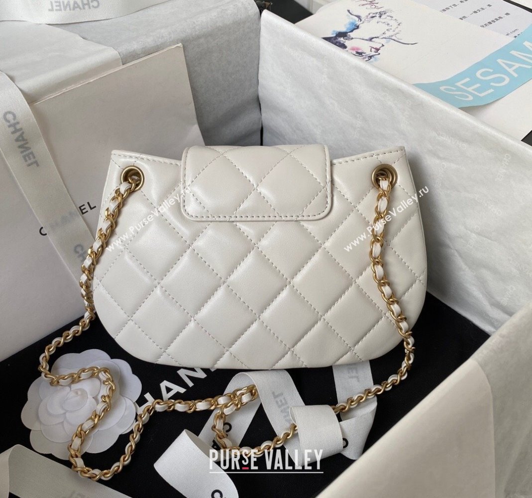 Chanel Lambskin Small Messenger Bag AS4609 White 2023 (yezi-231127017)