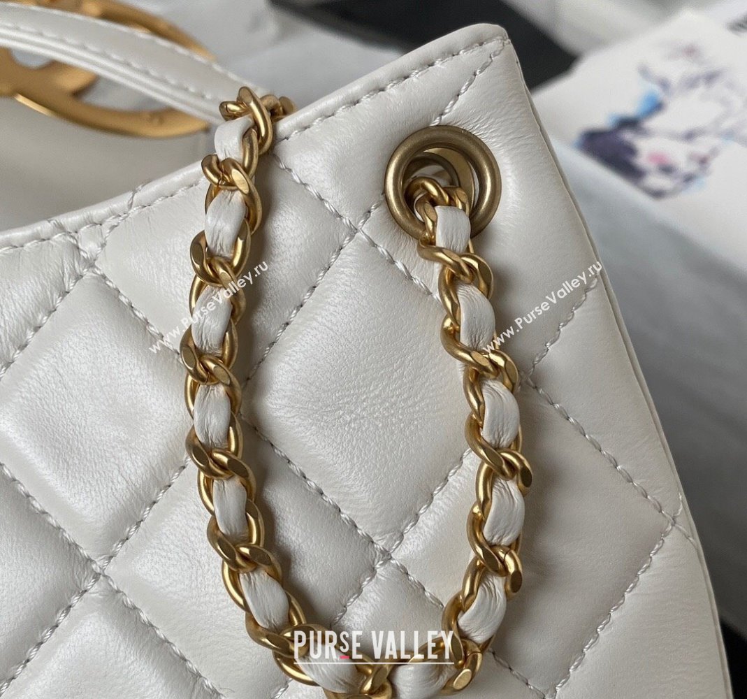 Chanel Lambskin Medium Messenger Bag AS4610 White 2023 (yezi-231127022)