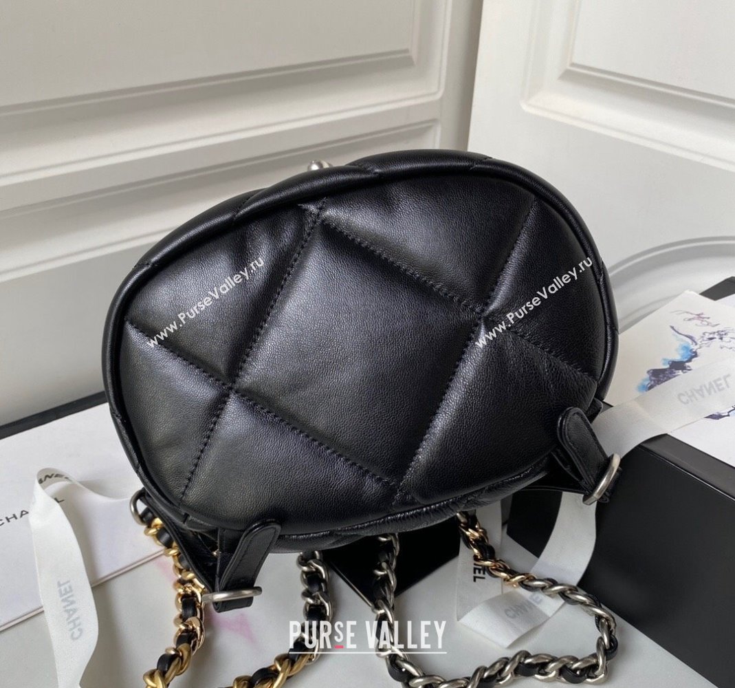 Chanel 19 Backpack in Quilted Goatskin AS4223 Black/Silver 2023 (yezi-231127036)