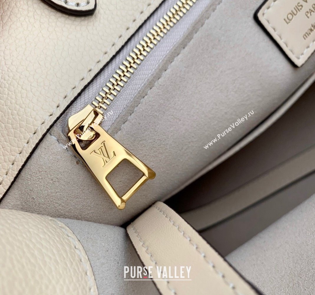 Louis Vuitton OnTheGo MM Tote Bag in Embossed Grained Leather M46531 Cream White 2023 (KI-231127092)