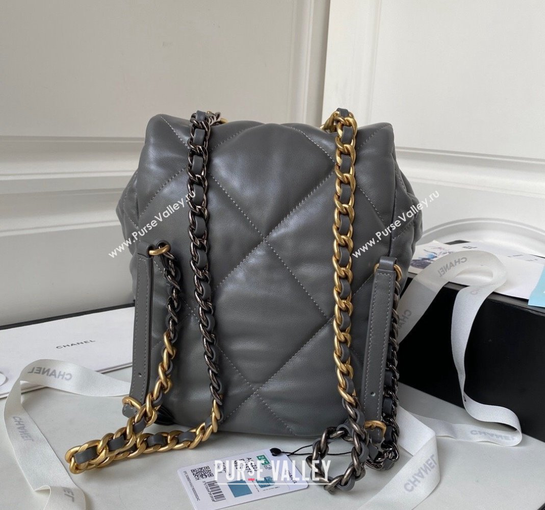 Chanel 19 Backpack in Quilted Goatskin AS4223 Grey/Gold 2023 (yezi-231127040)