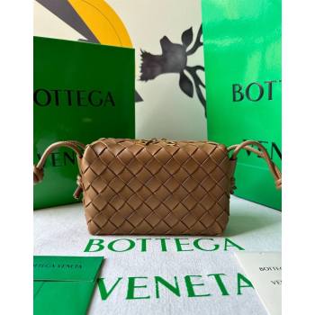 Bottega Veneta Mini Loop Camera Bag in Intrecciato Leather Caramel Brown 2023 723547 (WT-231212039)