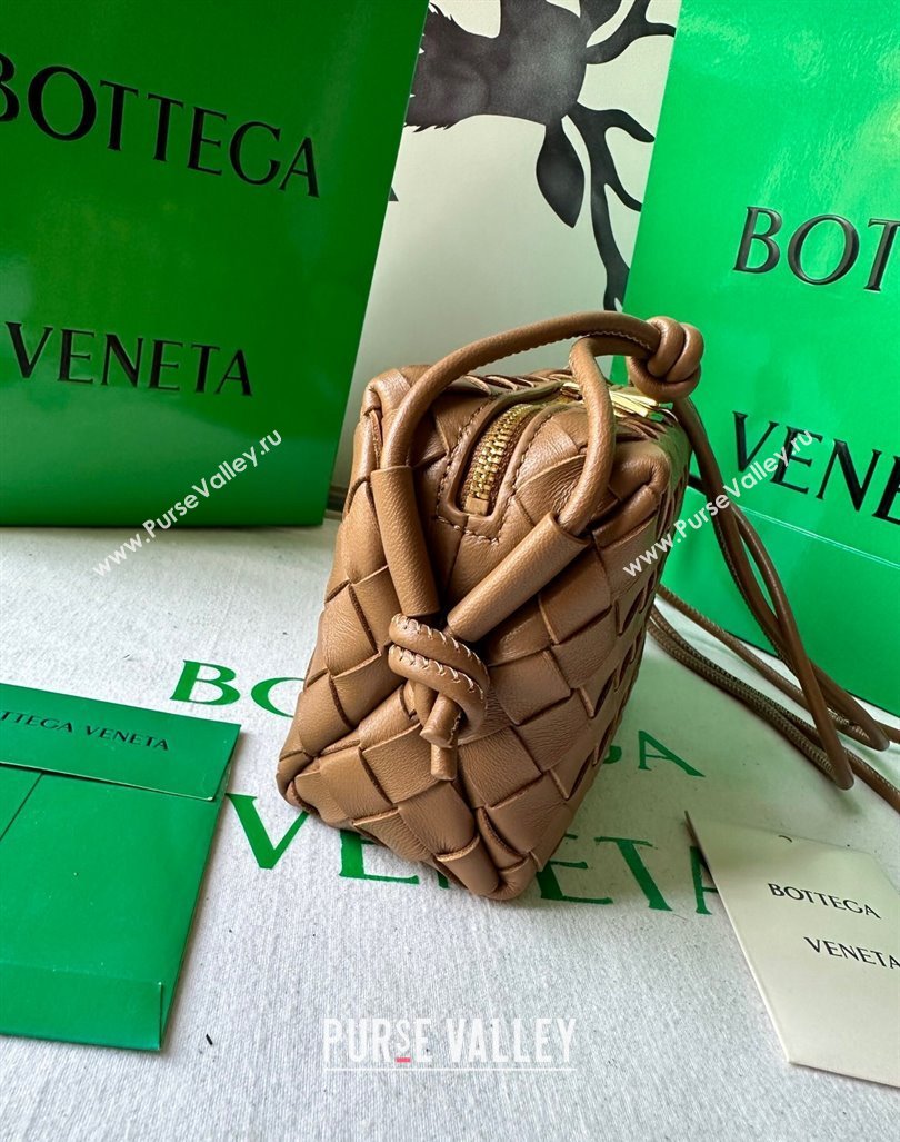 Bottega Veneta Mini Loop Camera Bag in Intrecciato Leather Caramel Brown 2023 723547 (WT-231212039)