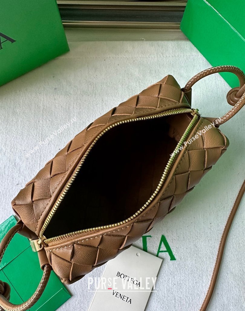 Bottega Veneta Mini Loop Camera Bag in Intrecciato Leather Caramel Brown 2023 723547 (WT-231212039)