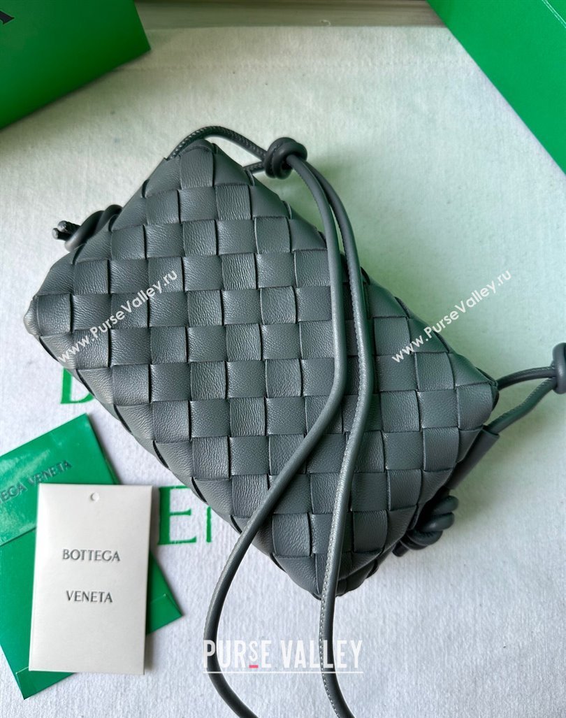 Bottega Veneta Mini Loop Camera Bag in Intrecciato Leather Thunder Grey 2023 723547 (WT-231212040)