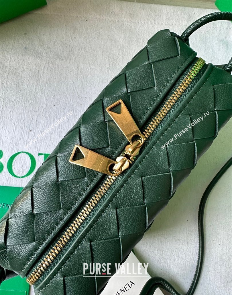 Bottega Veneta Mini Loop Camera Bag in Intrecciato Leather Raintree Green 2023 723547 (WT-231212042)