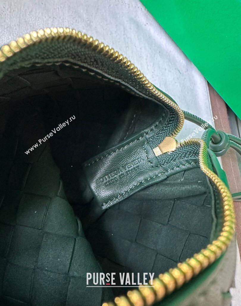 Bottega Veneta Mini Loop Camera Bag in Intrecciato Leather Raintree Green 2023 723547 (WT-231212042)