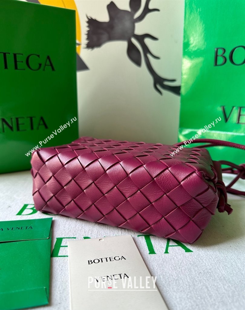 Bottega Veneta Mini Loop Camera Bag in Intrecciato Leather Cinnabar Red 2023 723547 (WT-231212043)