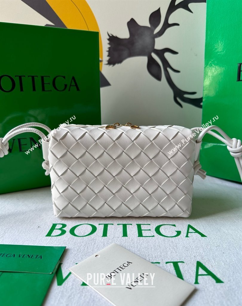 Bottega Veneta Mini Loop Camera Bag in Intrecciato Leather White 2023 723547 (WT-231212045)